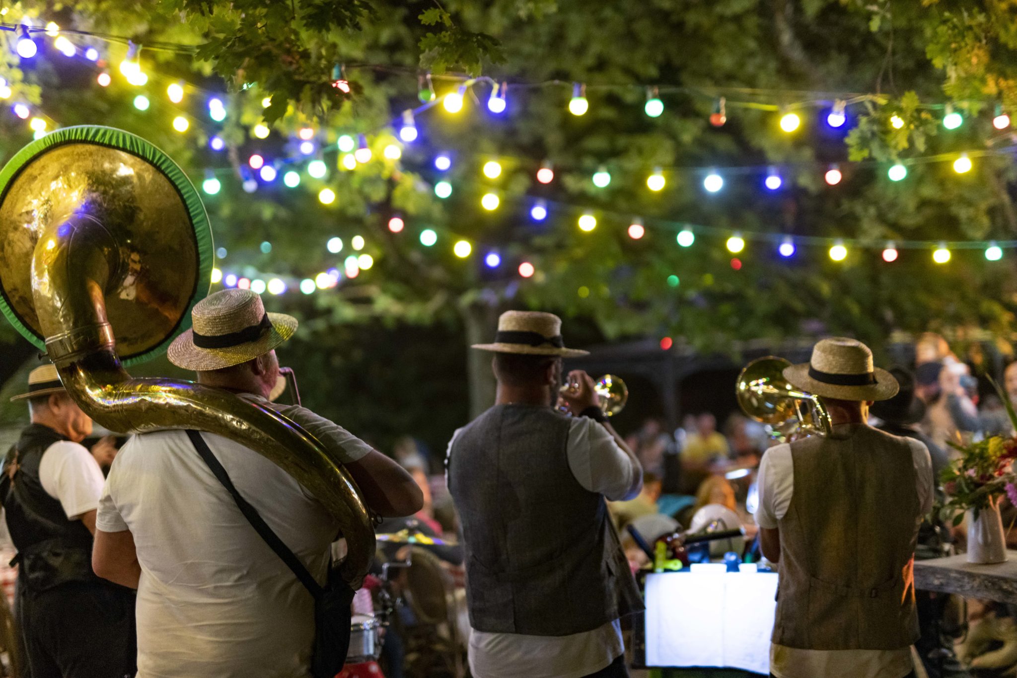 Bandas lors d'une nocturne