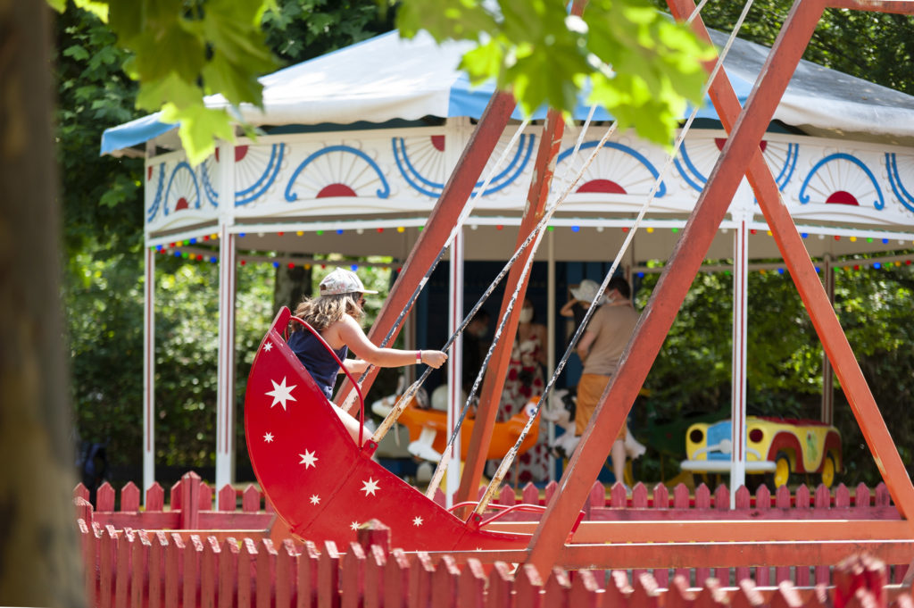balançoires bateaux parc bournat